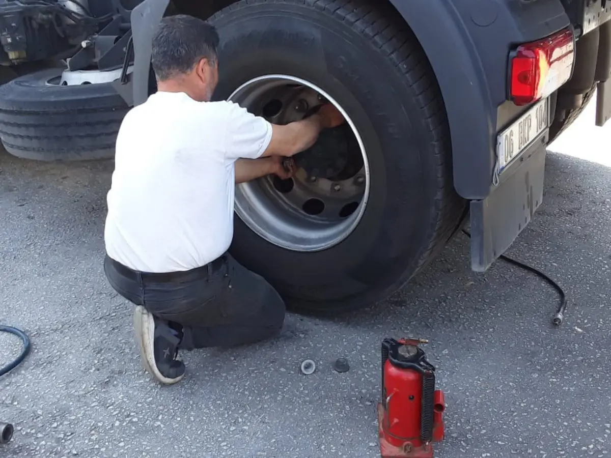 Güçlükonak Oto Lastikçi